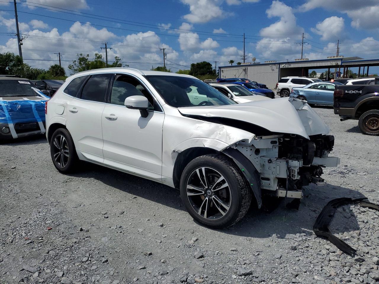 2019 VOLVO XC60