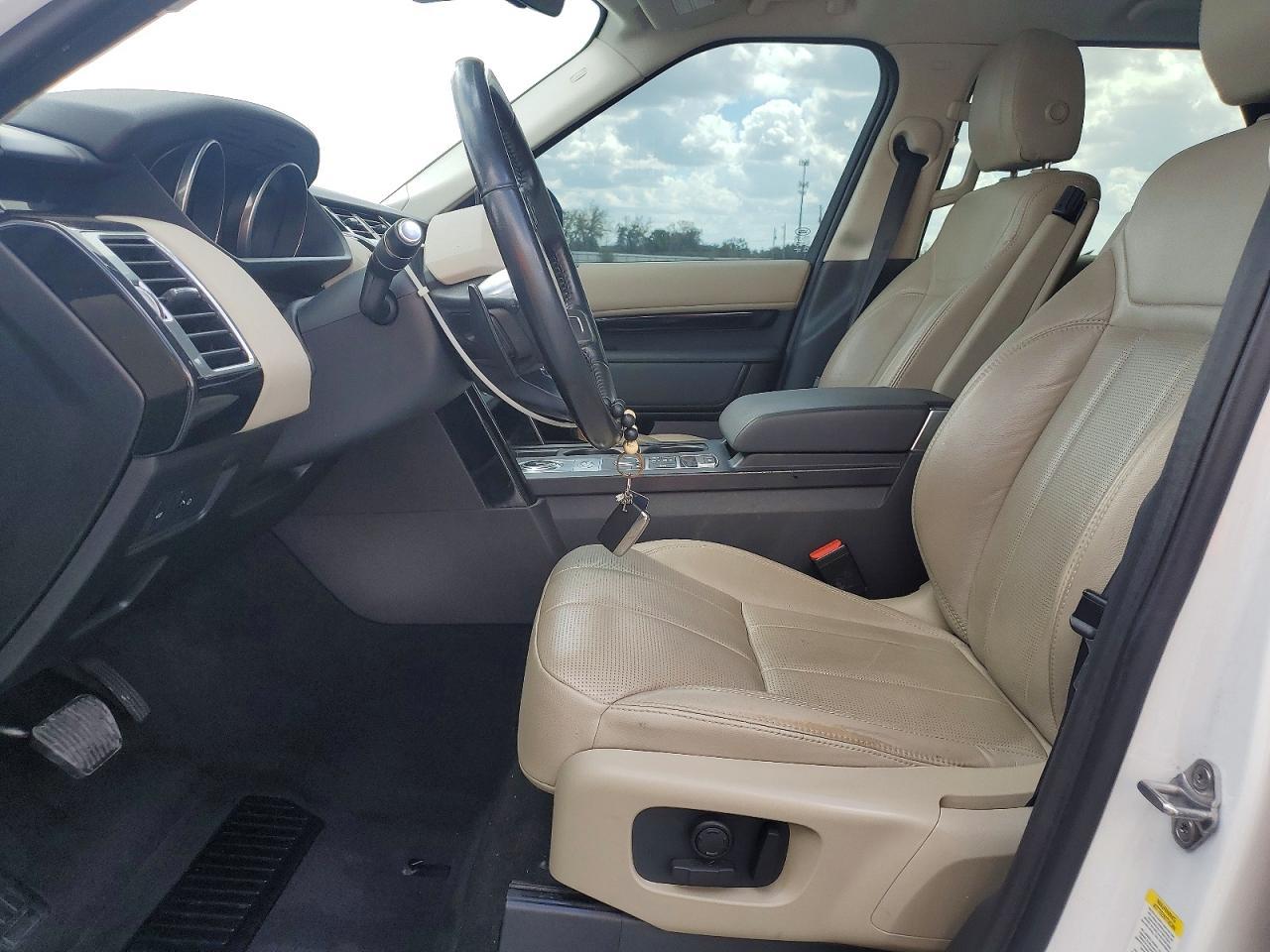 2017 LAND ROVER Discovery