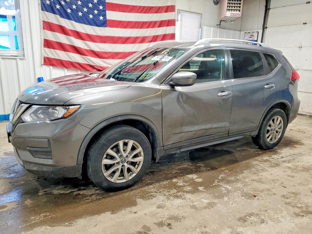 2017 NISSAN ROGUE