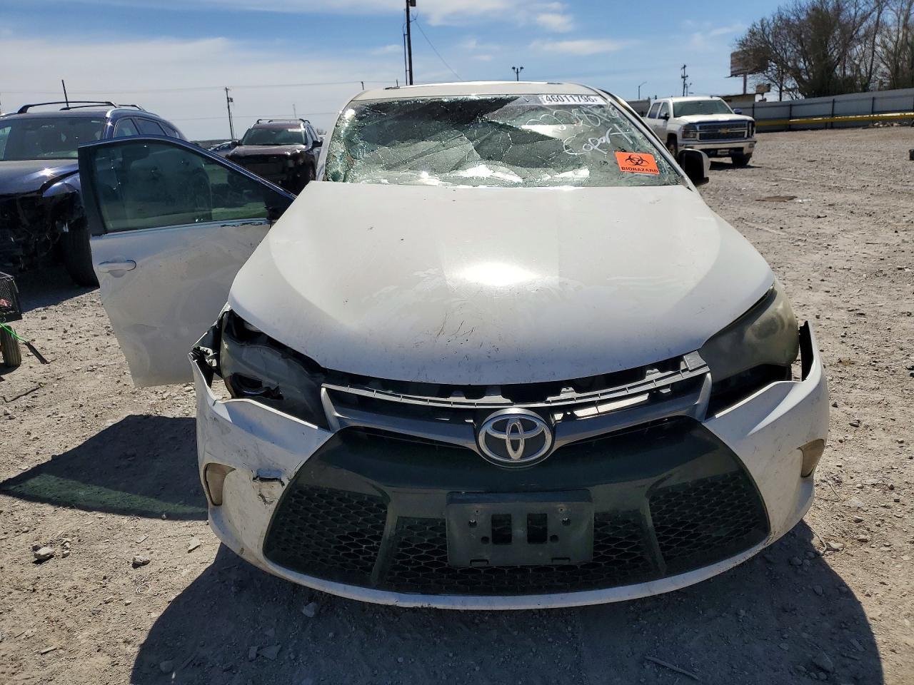 2016 TOYOTA CAMRY