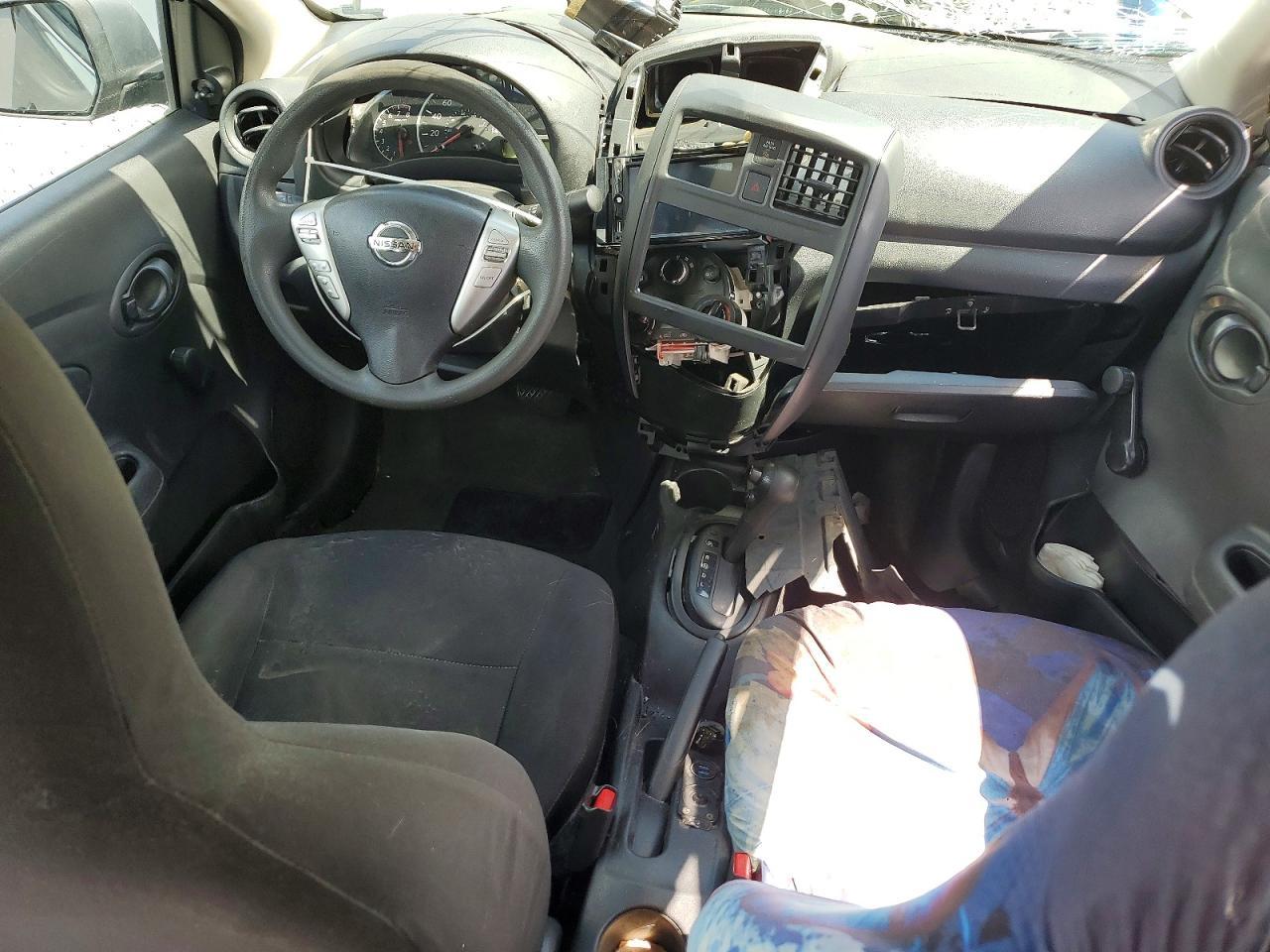 2015 NISSAN VERSA