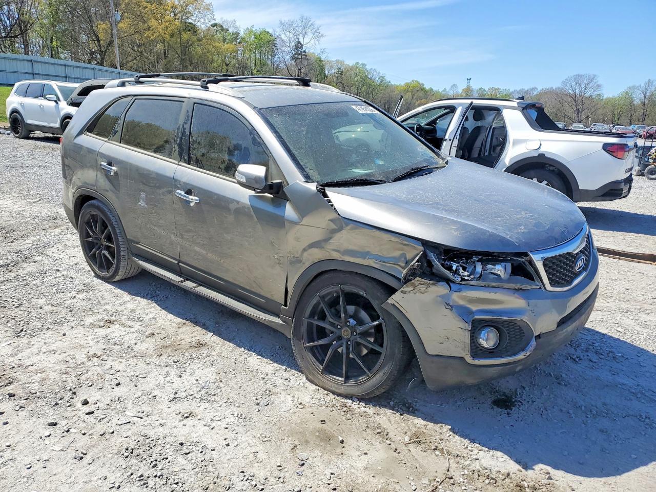 2013 KIA SORENTO