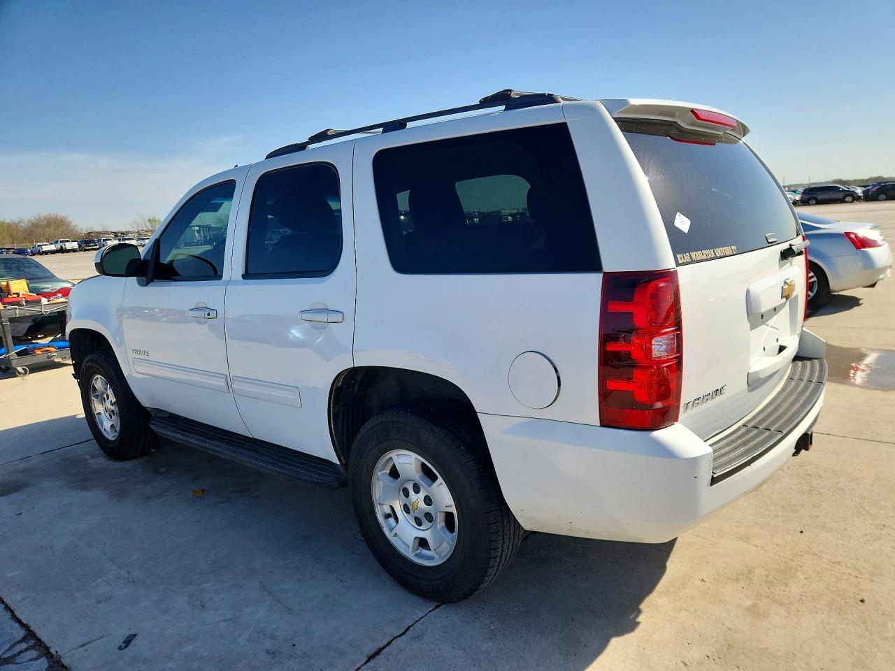 2011 CHEVROLET Tahoe