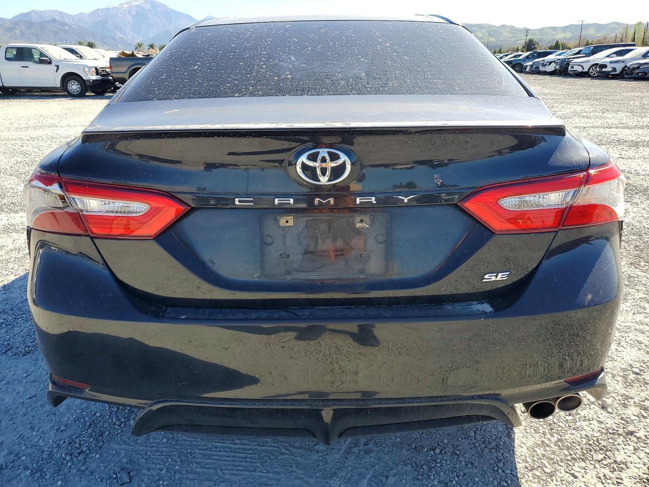 2018 TOYOTA CAMRY