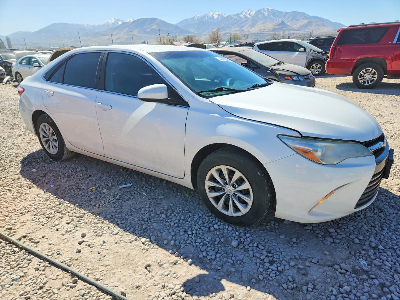 2016 TOYOTA CAMRY