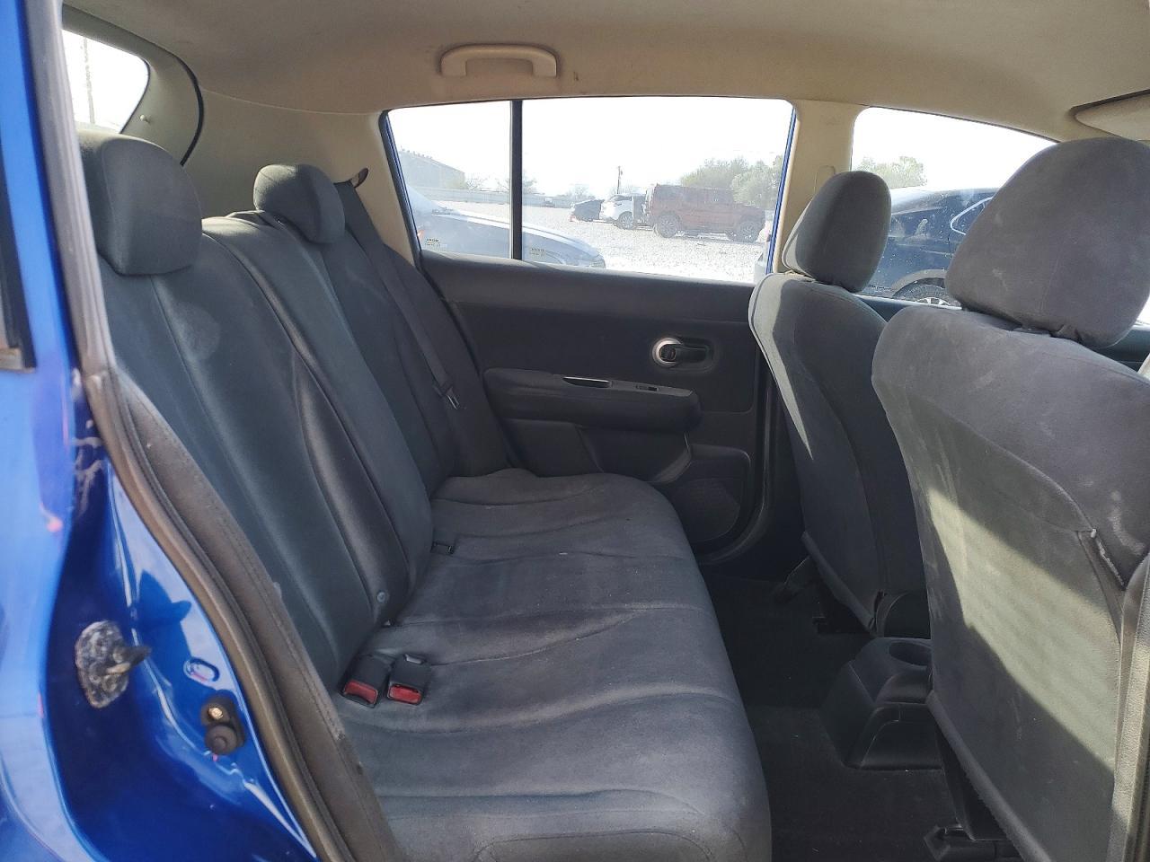 2009 NISSAN VERSA