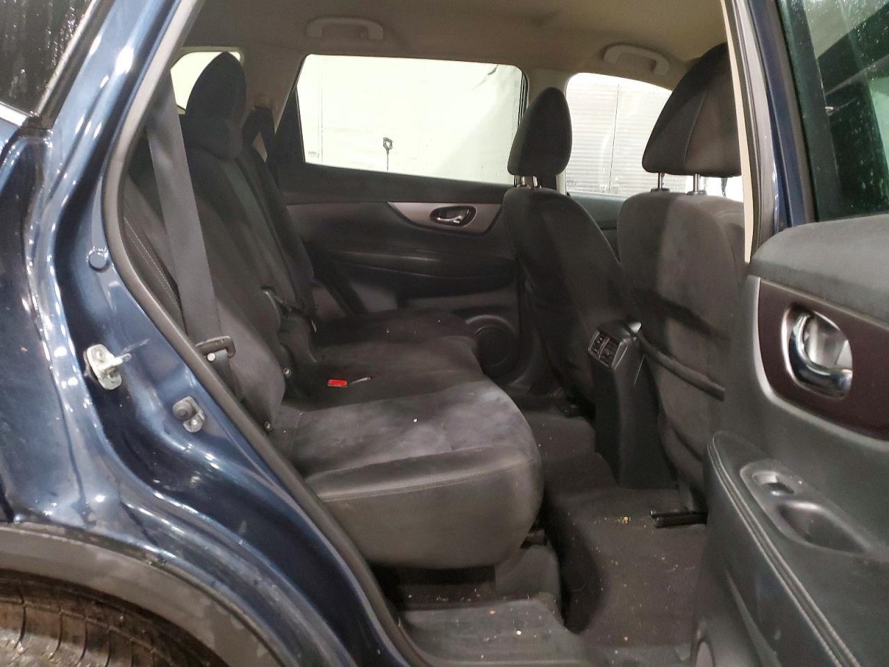 2015 NISSAN ROGUE