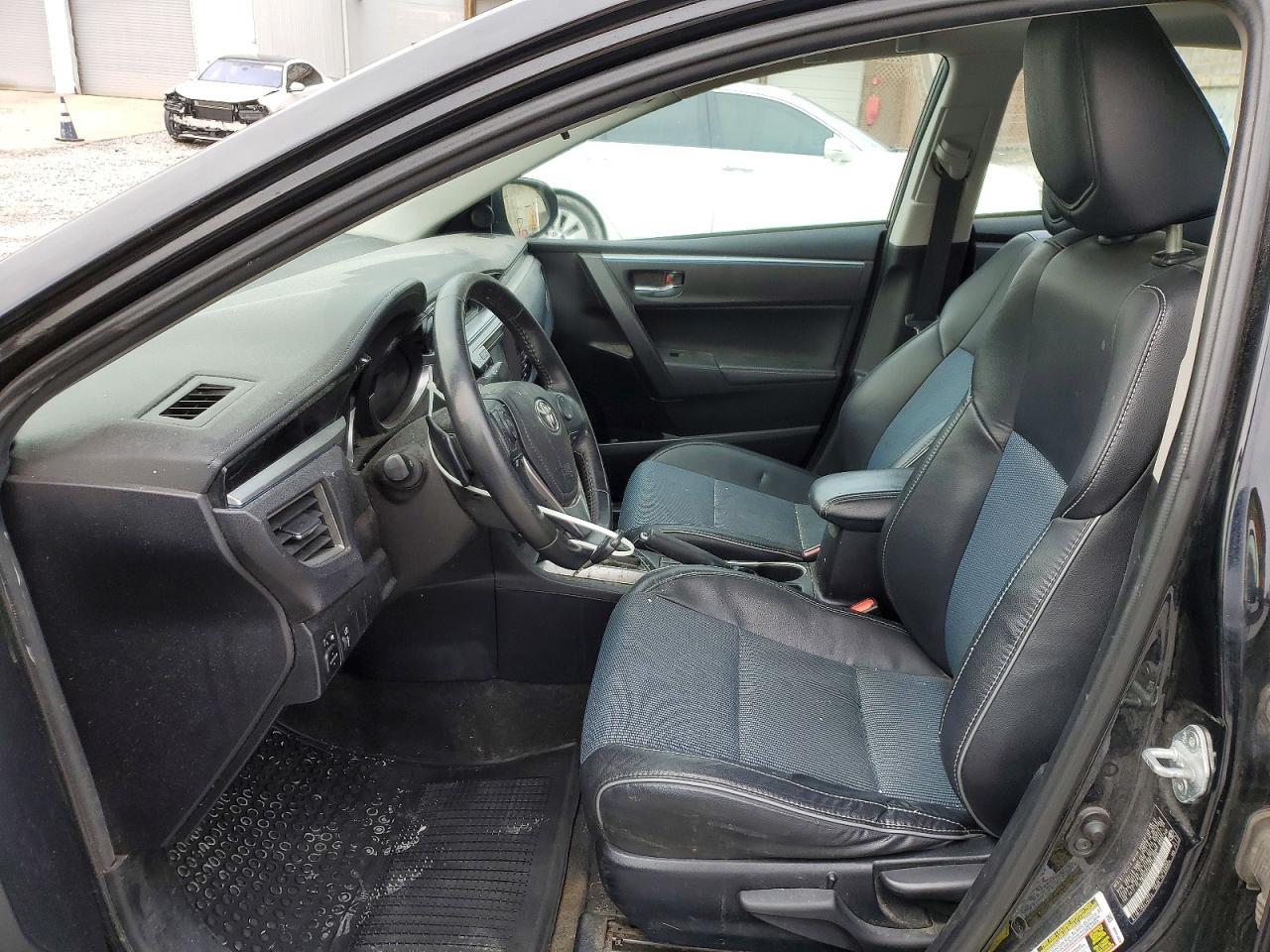 2015 TOYOTA COROLLA