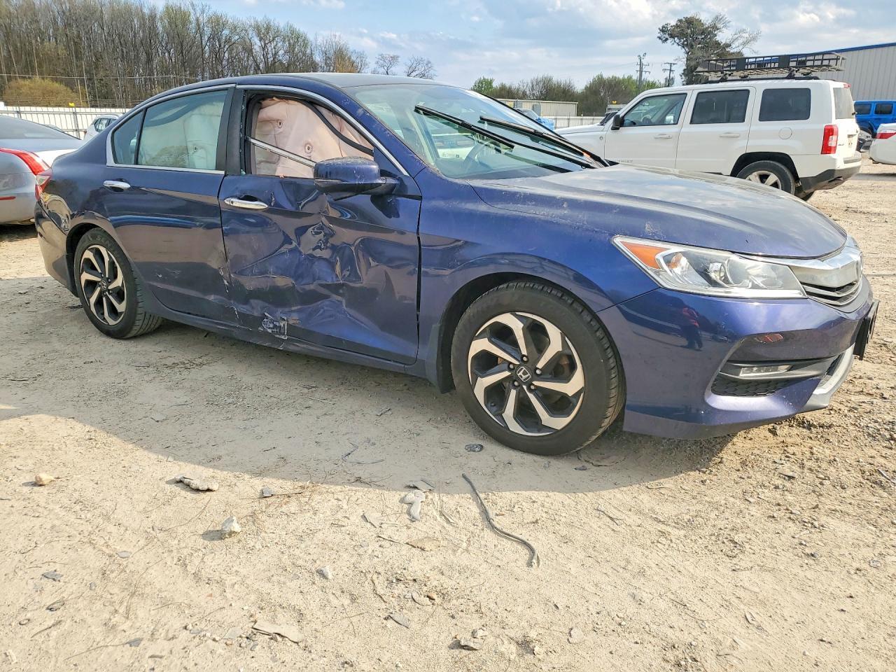 2017 HONDA ACCORD