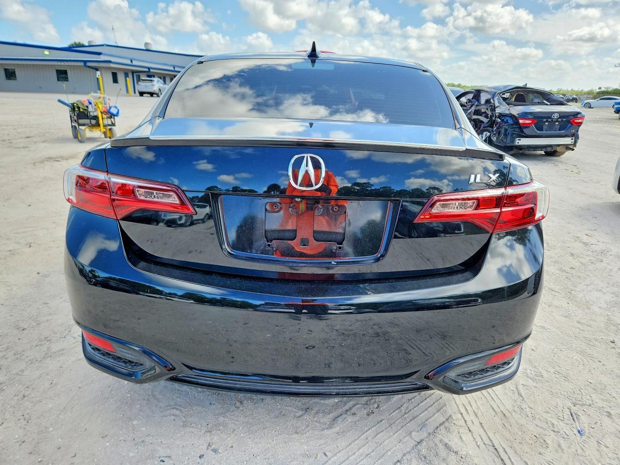 2017 ACURA ILX