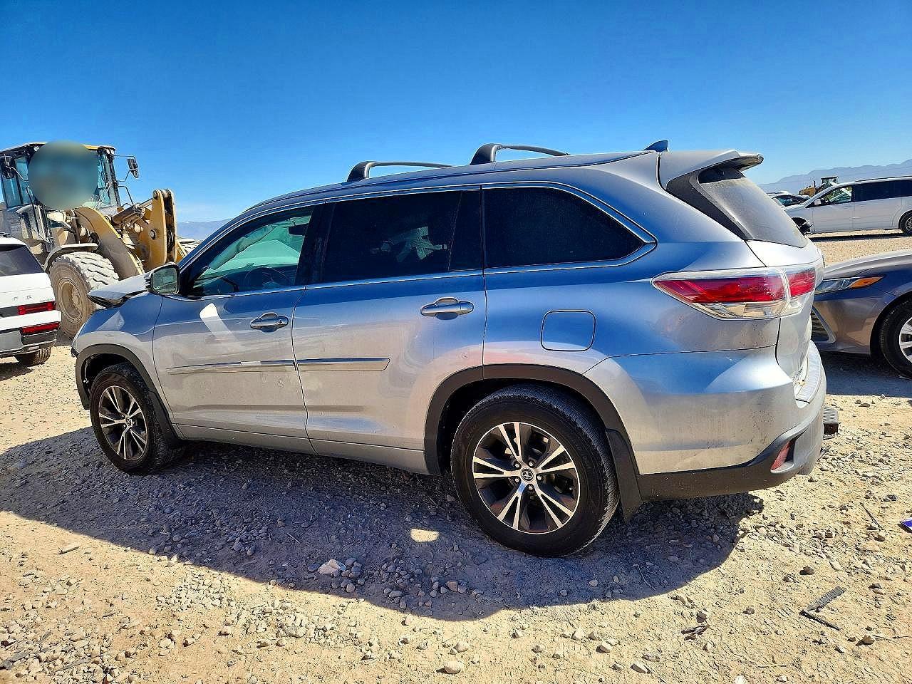 2016 TOYOTA HIGHLANDER
