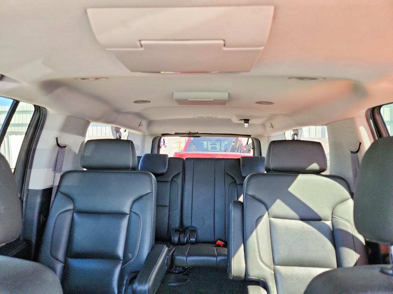 2017 CHEVROLET Suburban