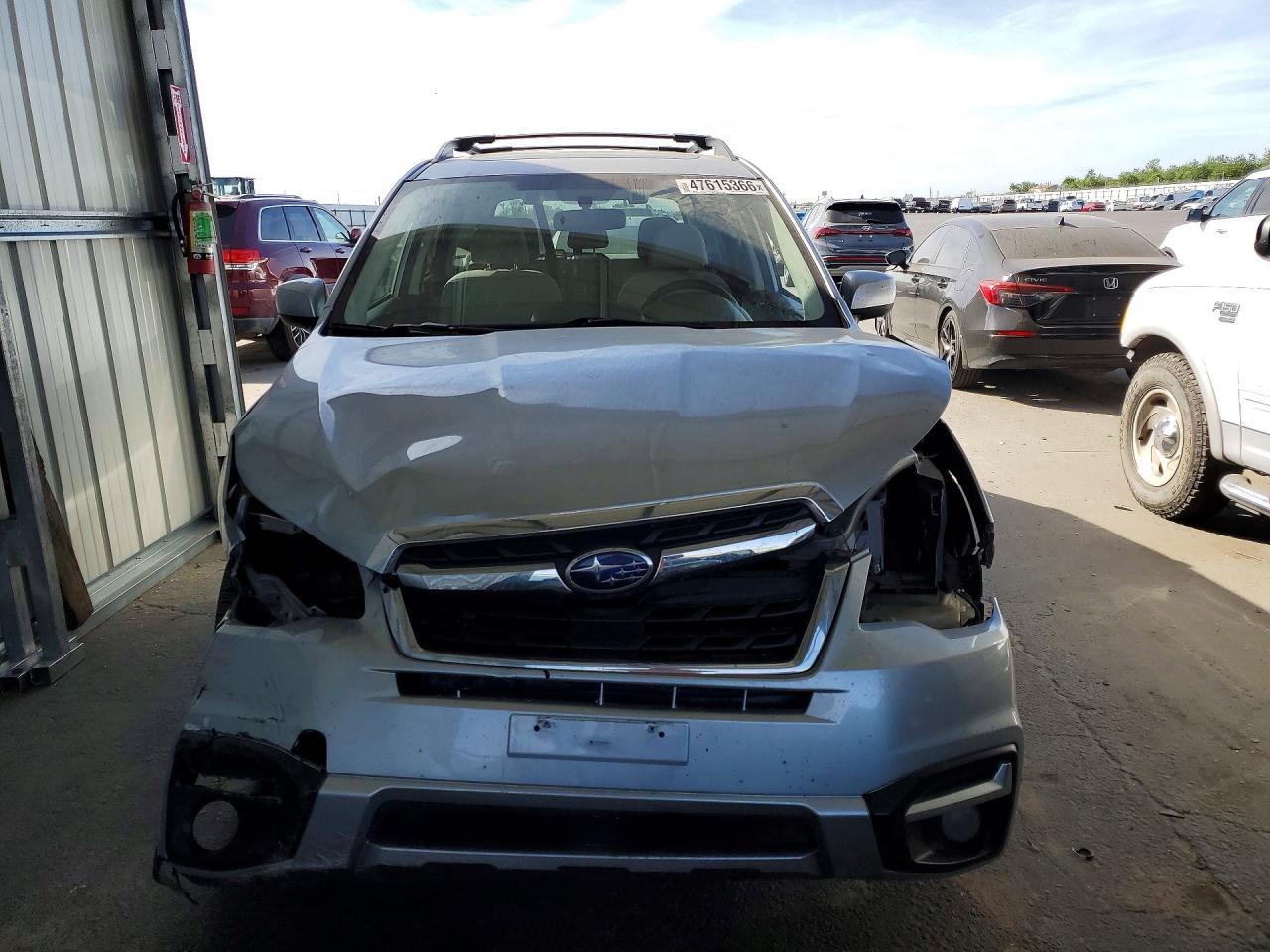 2017 SUBARU FORESTER