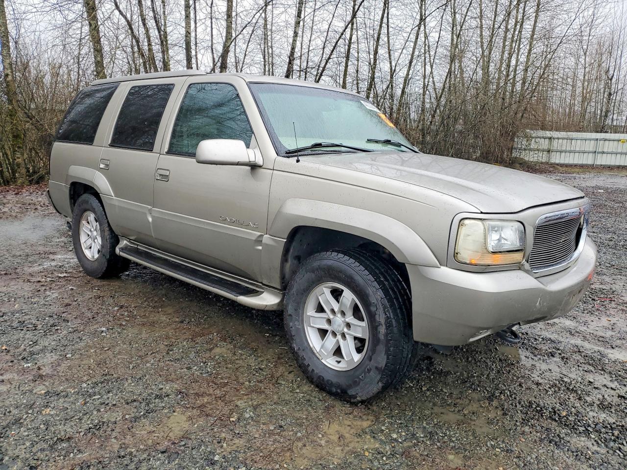 1999 CADILLAC ESCALADE