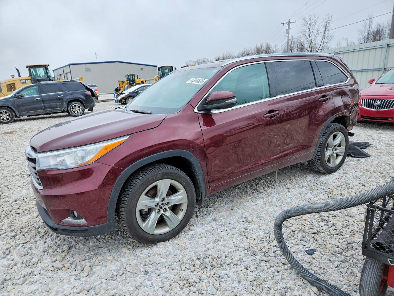 2016 TOYOTA HIGHLANDER