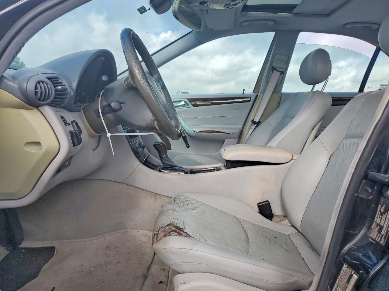 2002 MERCEDES-BENZ C-CLASS