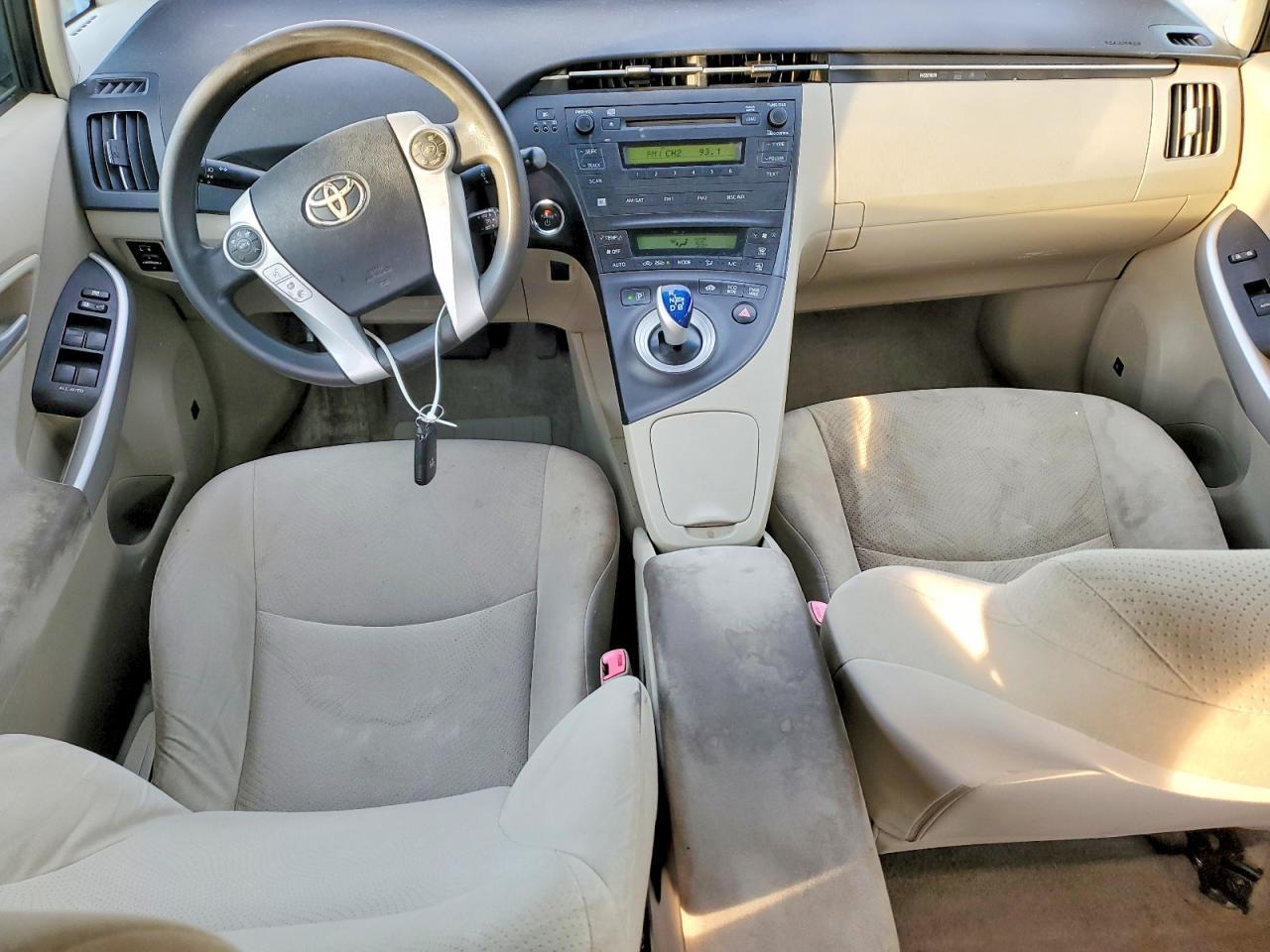 2010 TOYOTA PRIUS