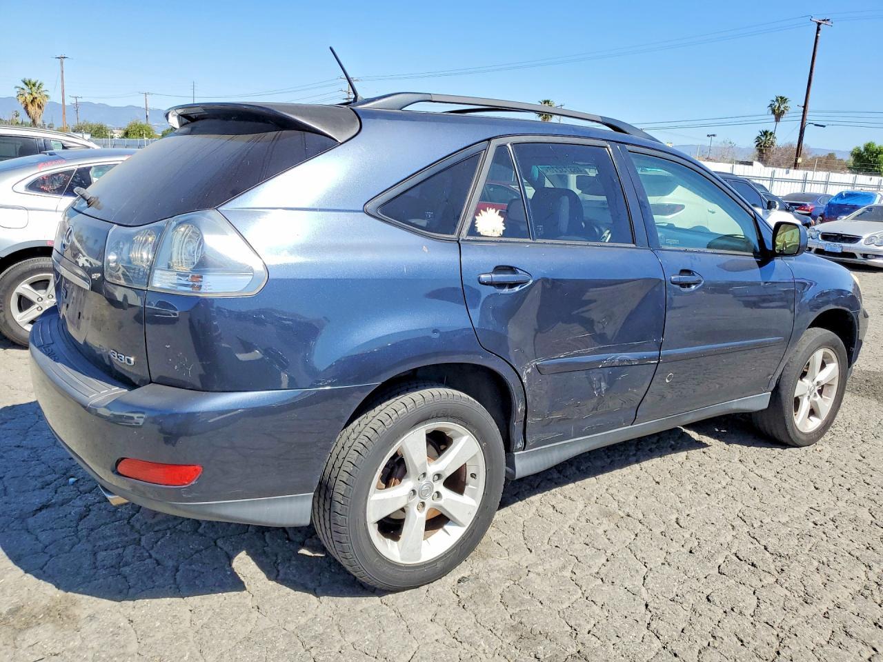 2004 LEXUS Rx 330