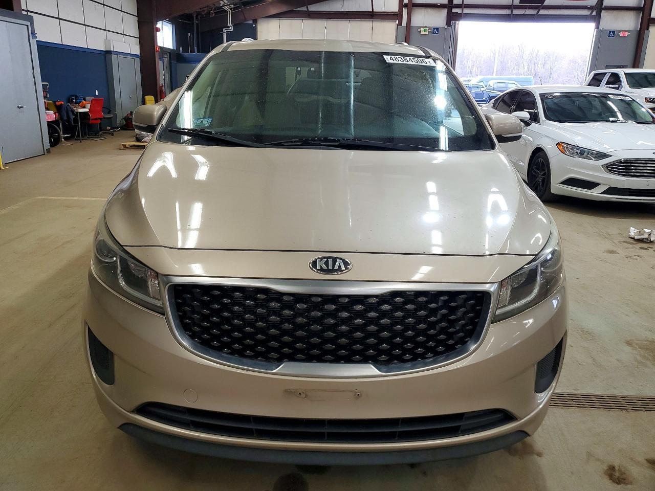 2015 KIA SEDONA