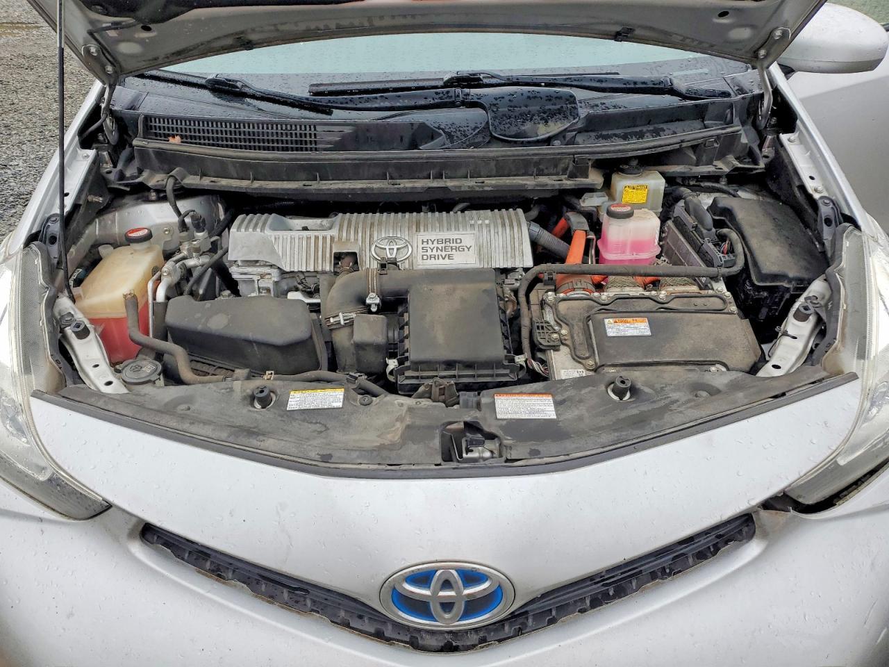 2016 TOYOTA PRIUS V