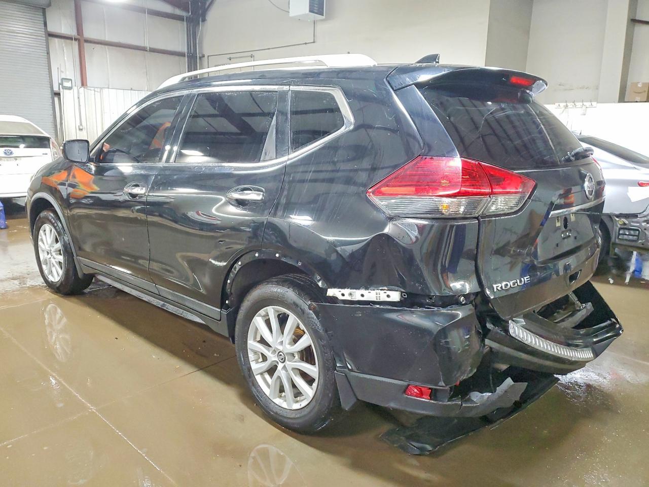 2017 NISSAN ROGUE