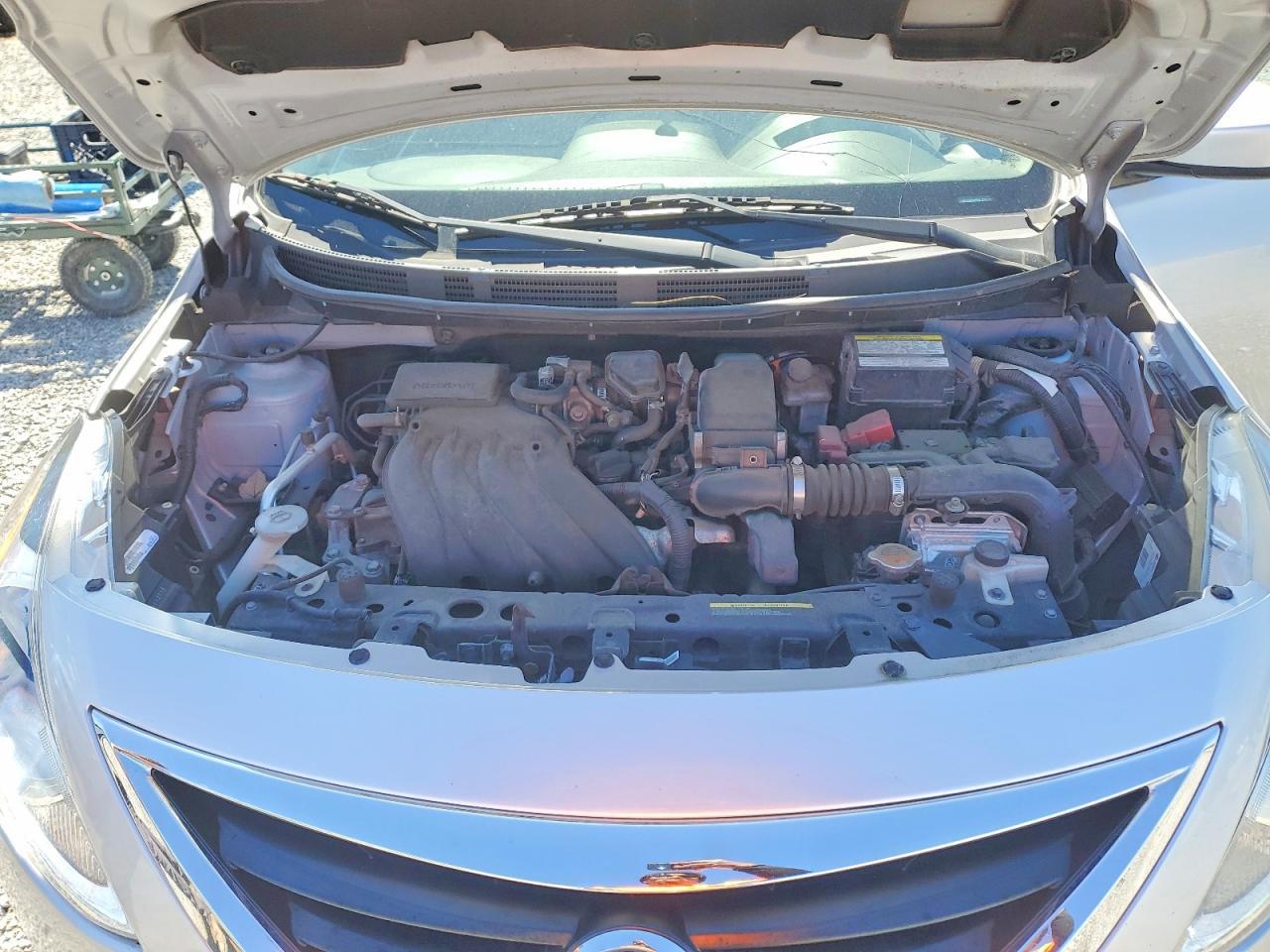 2017 NISSAN VERSA