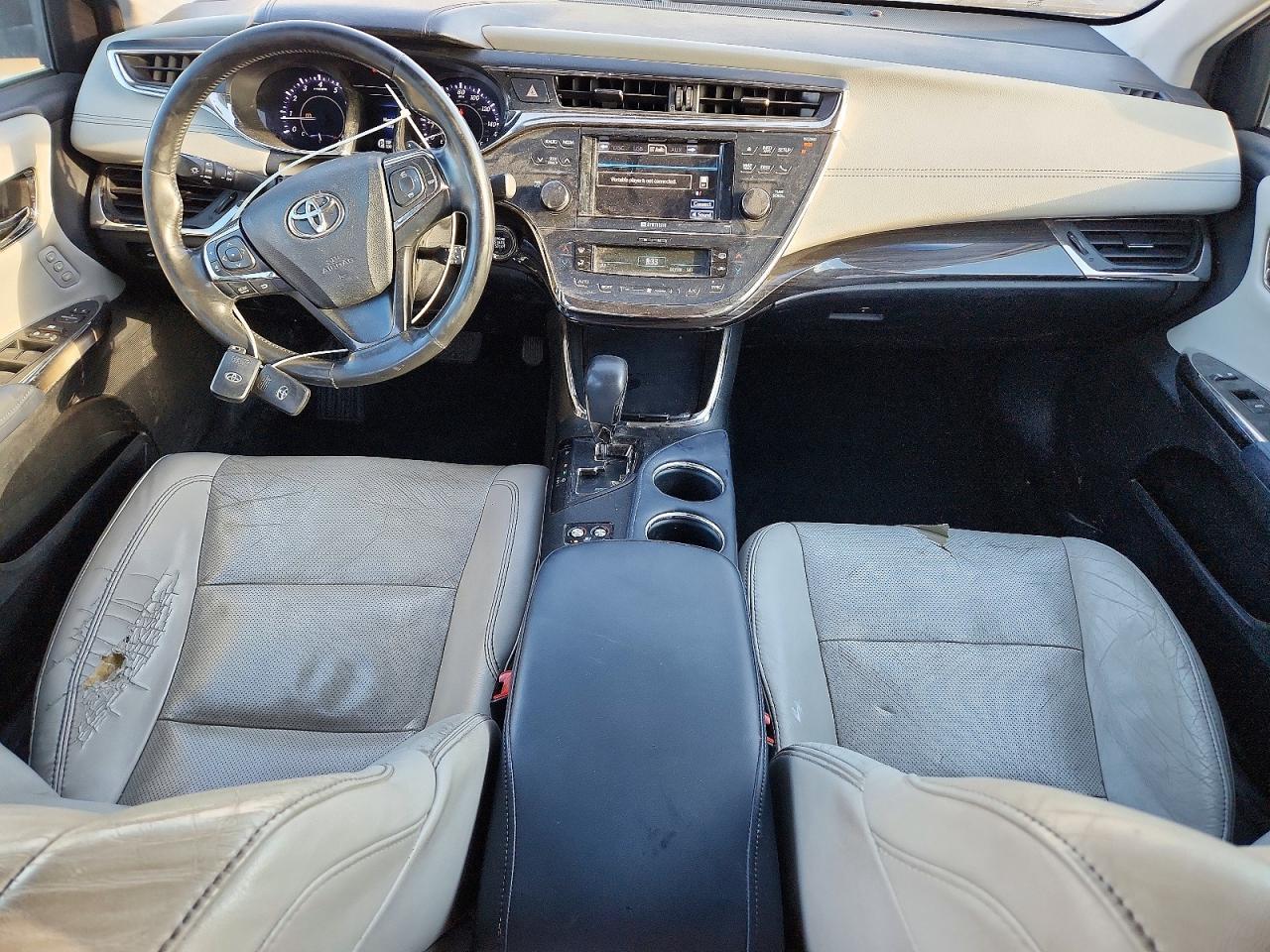 2013 TOYOTA Avalon