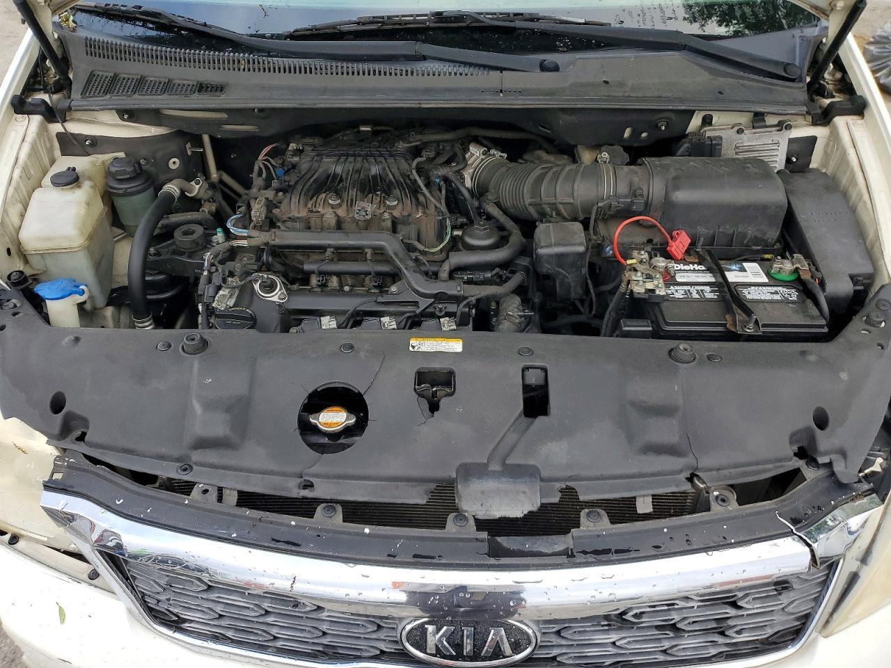 2012 KIA SEDONA