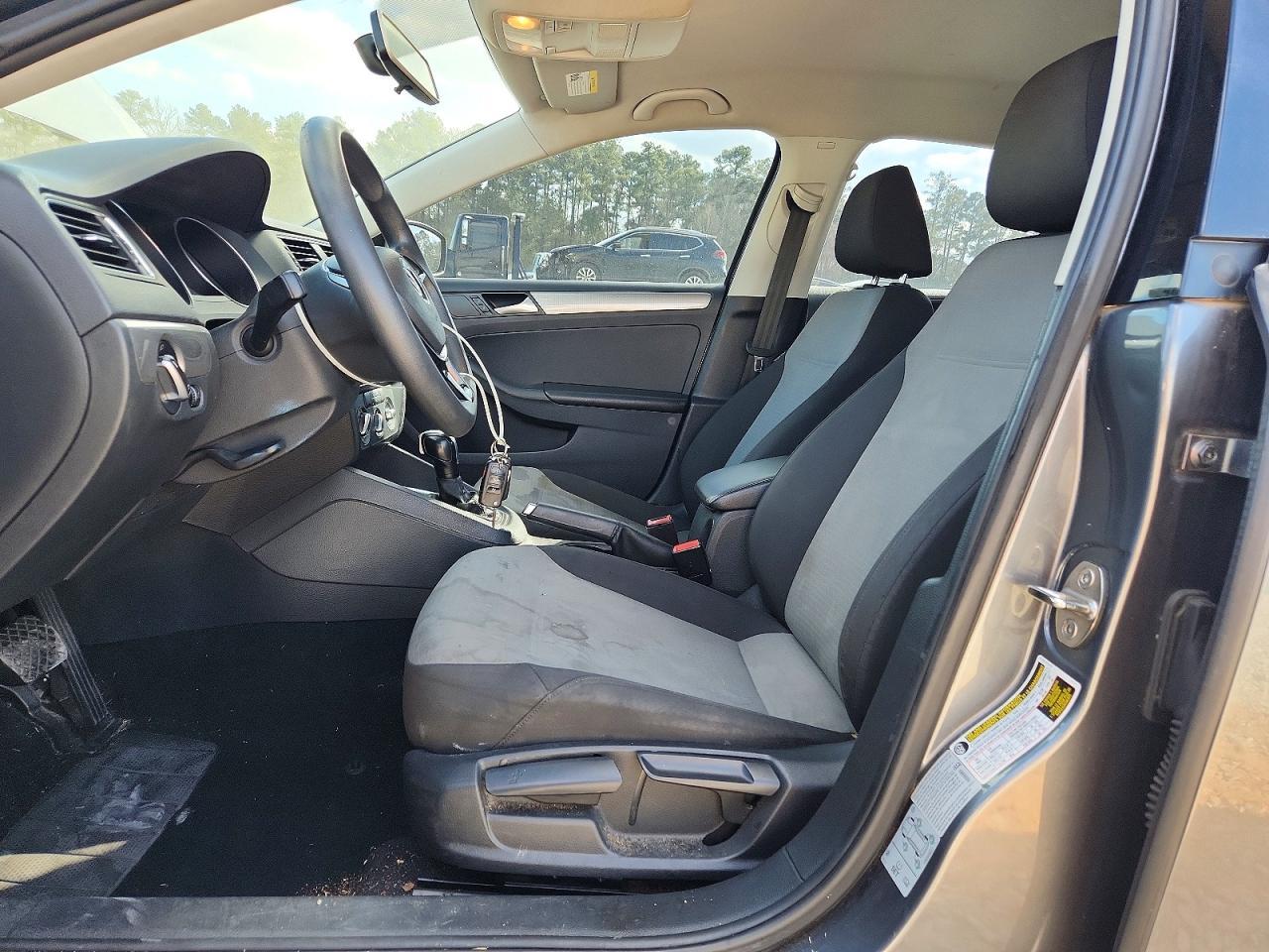 2017 VOLKSWAGEN JETTA