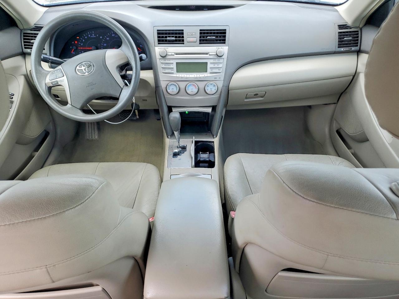 2011 TOYOTA CAMRY
