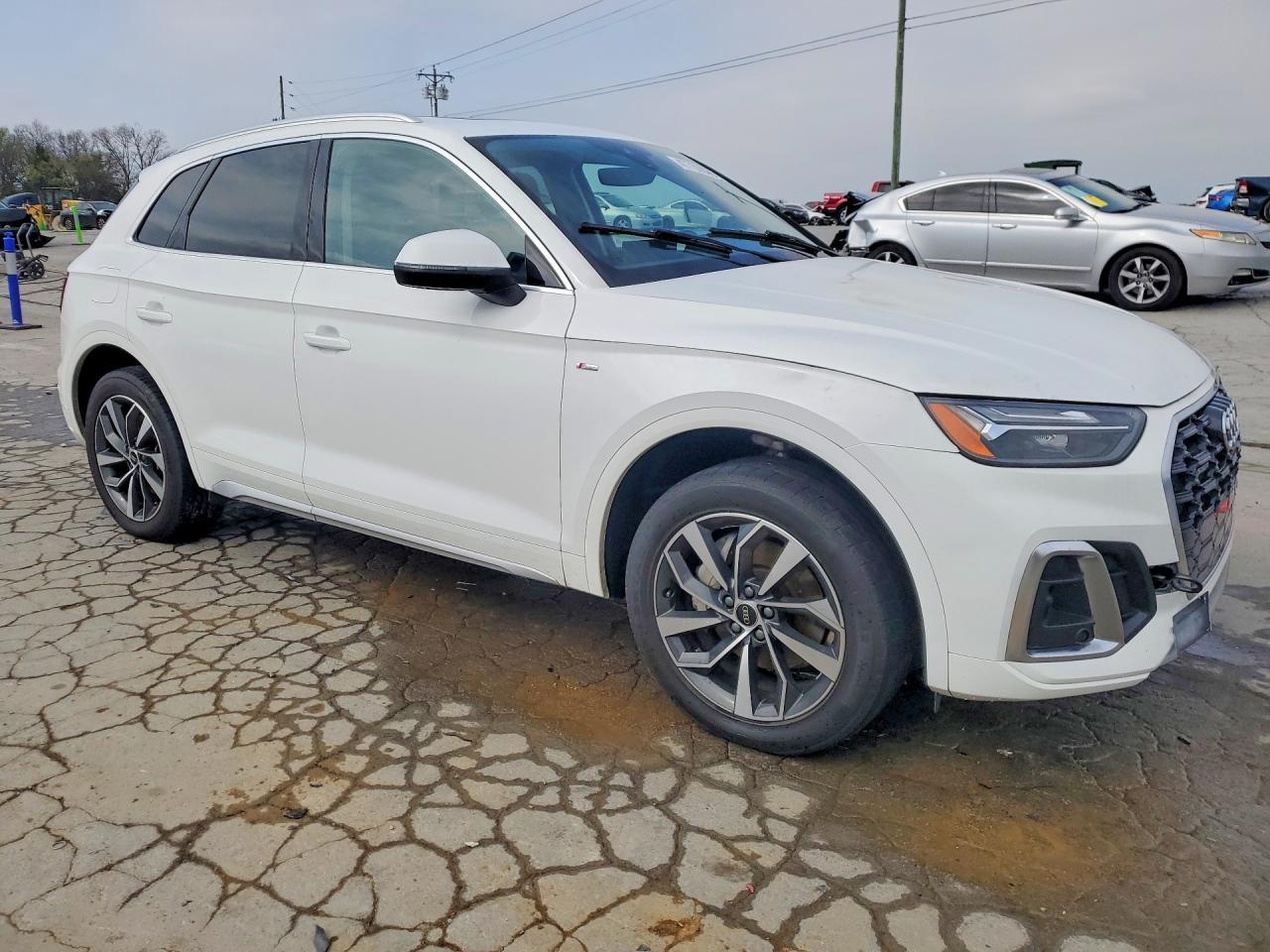 2023 AUDI Q5
