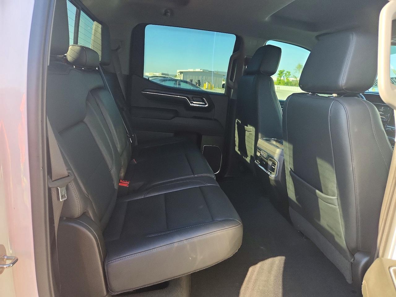 2024 GMC Sierra