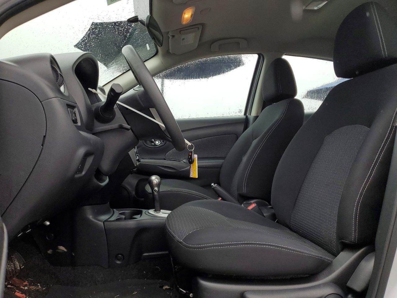 2015 NISSAN VERSA