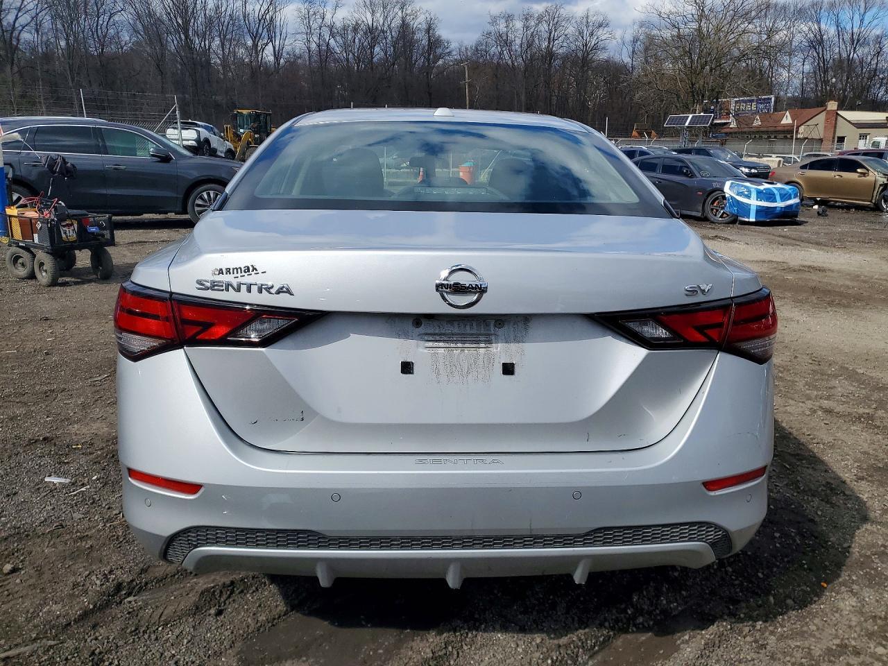 2022 NISSAN SENTRA