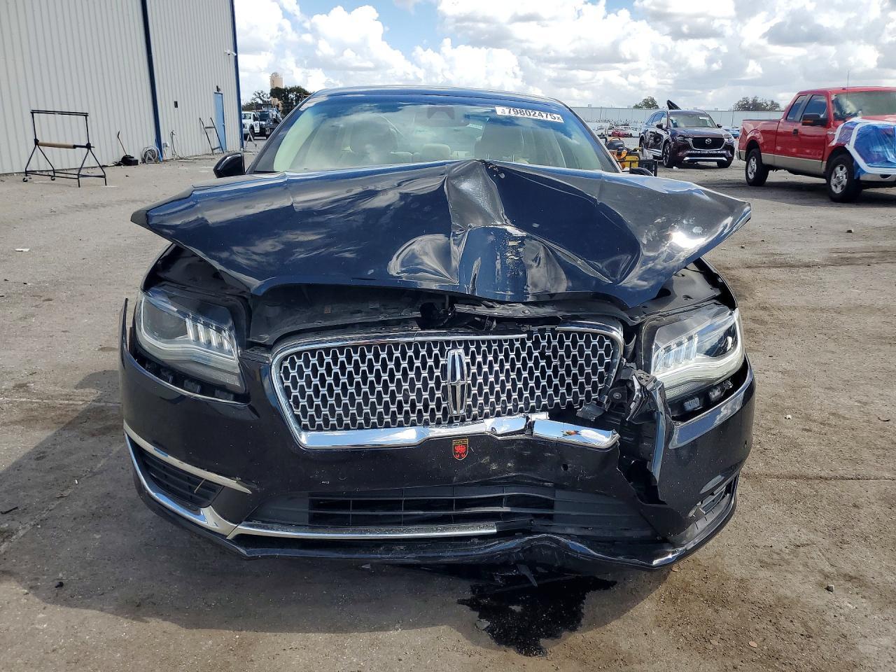 2017 LINCOLN MKZ