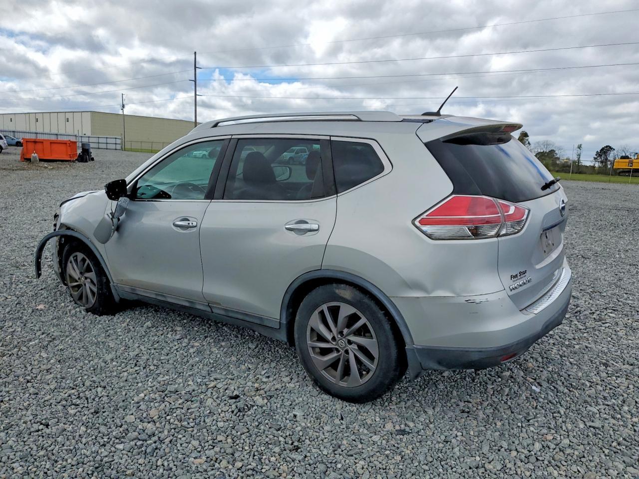2016 NISSAN ROGUE