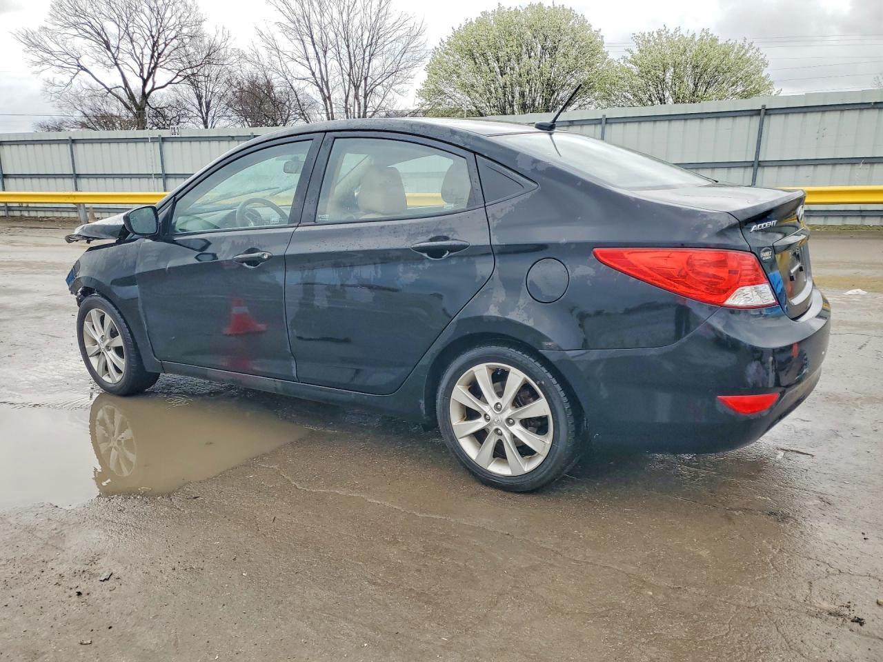 2013 HYUNDAI ACCENT