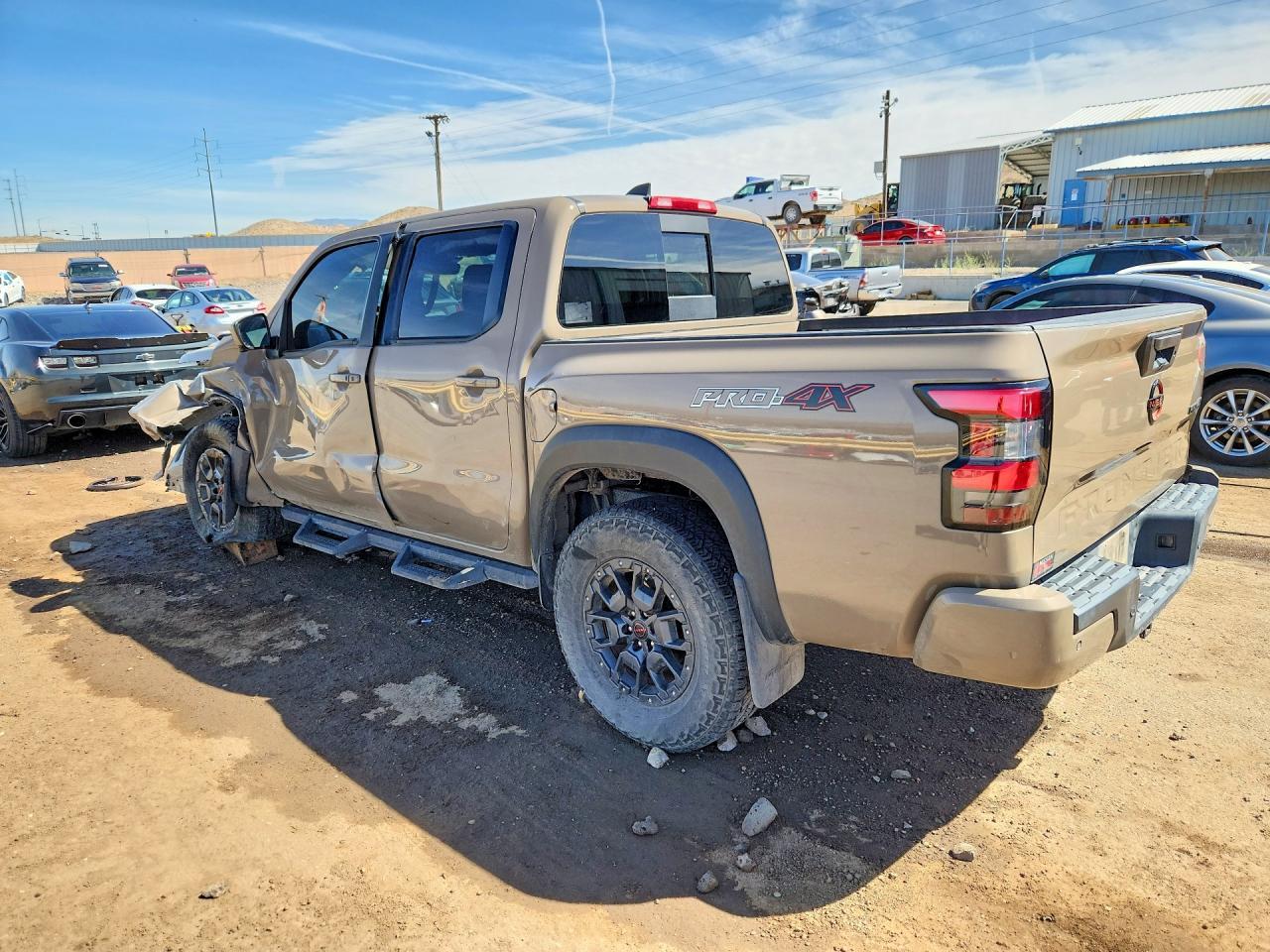 2023 NISSAN Frontier