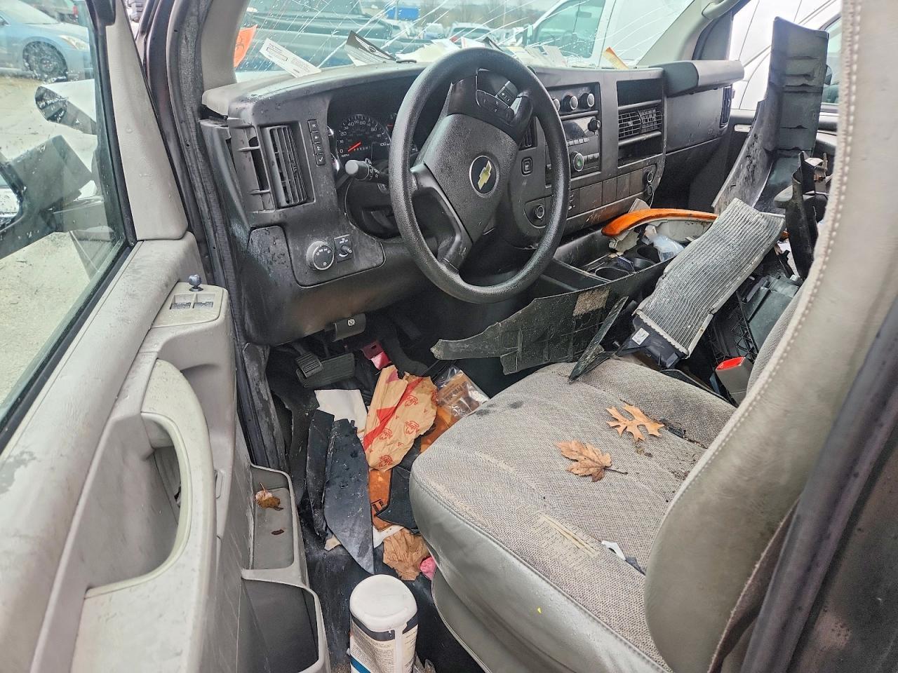 2013 CHEVROLET EXPRESS 2500