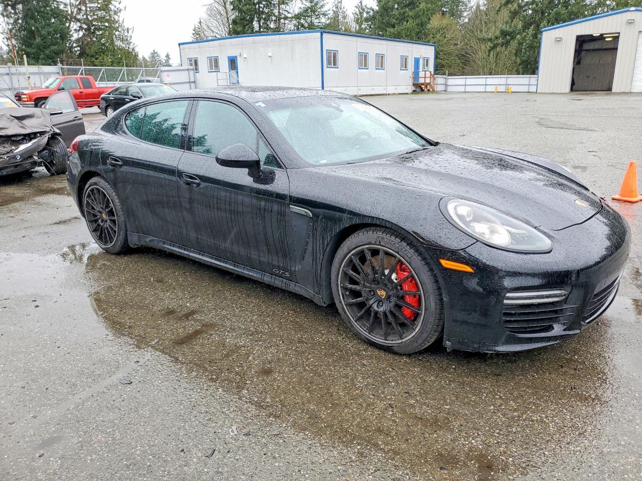 2015 PORSCHE Panamera