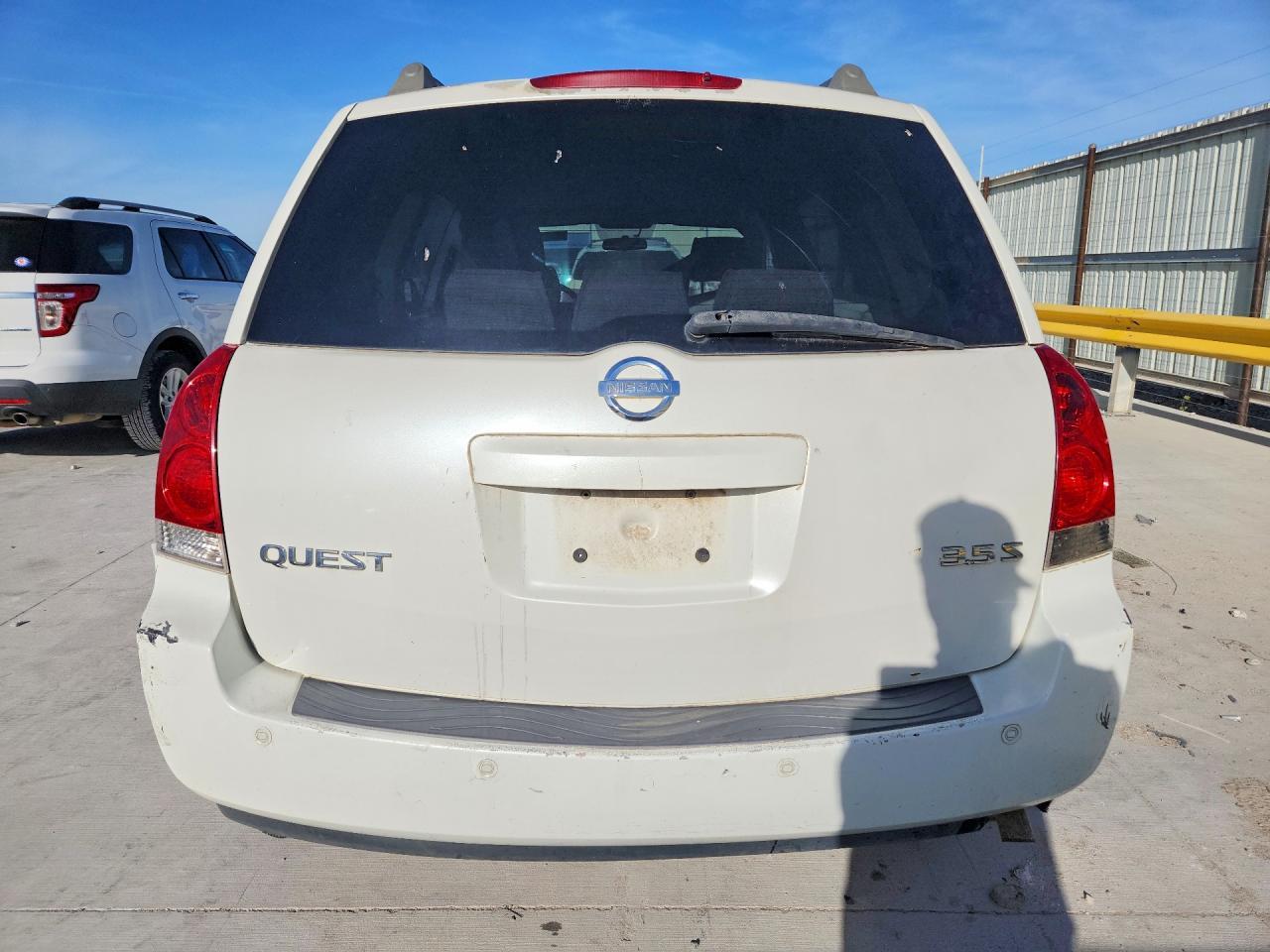 2004 NISSAN Quest