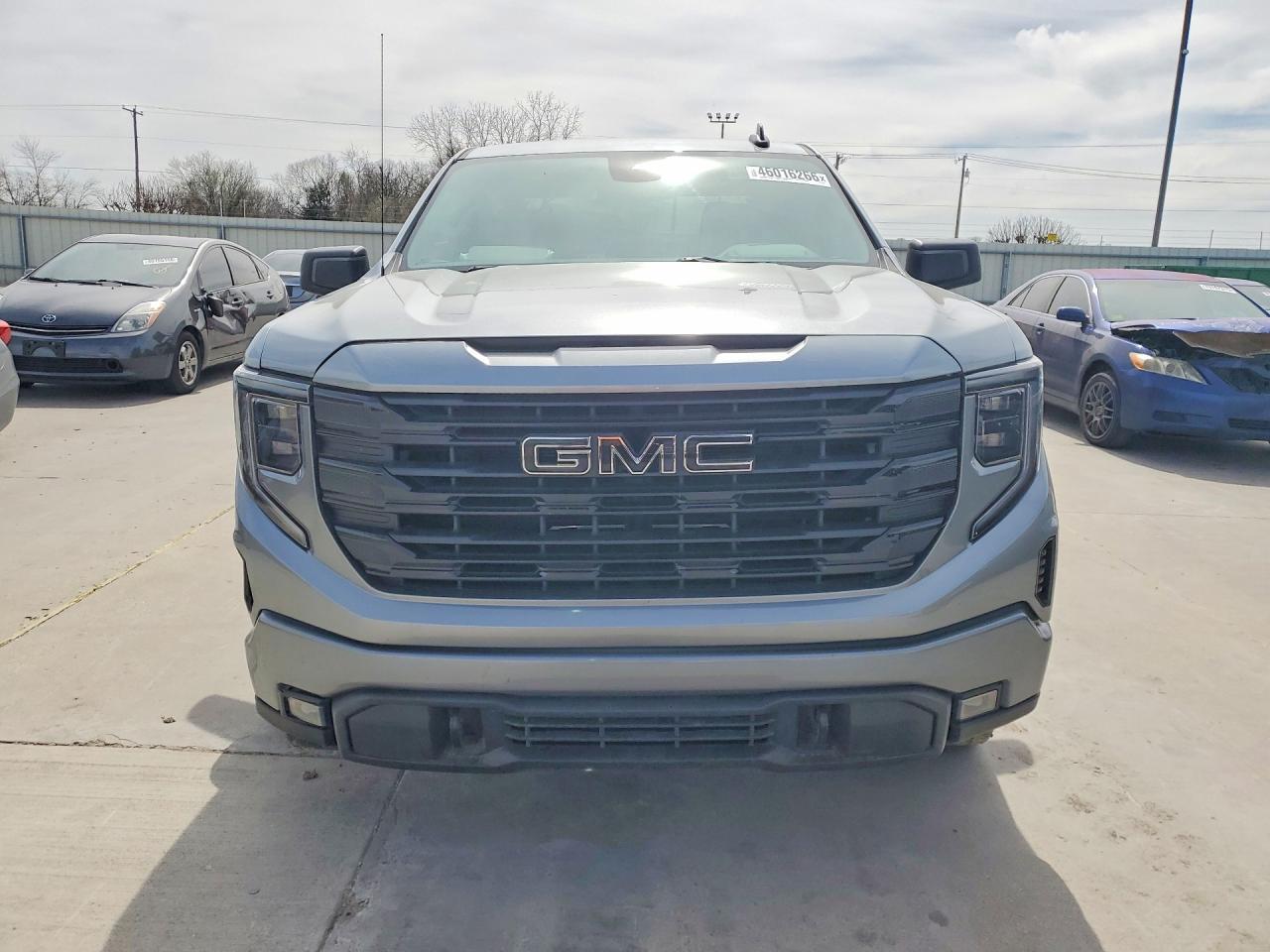 2023 GMC Sierra
