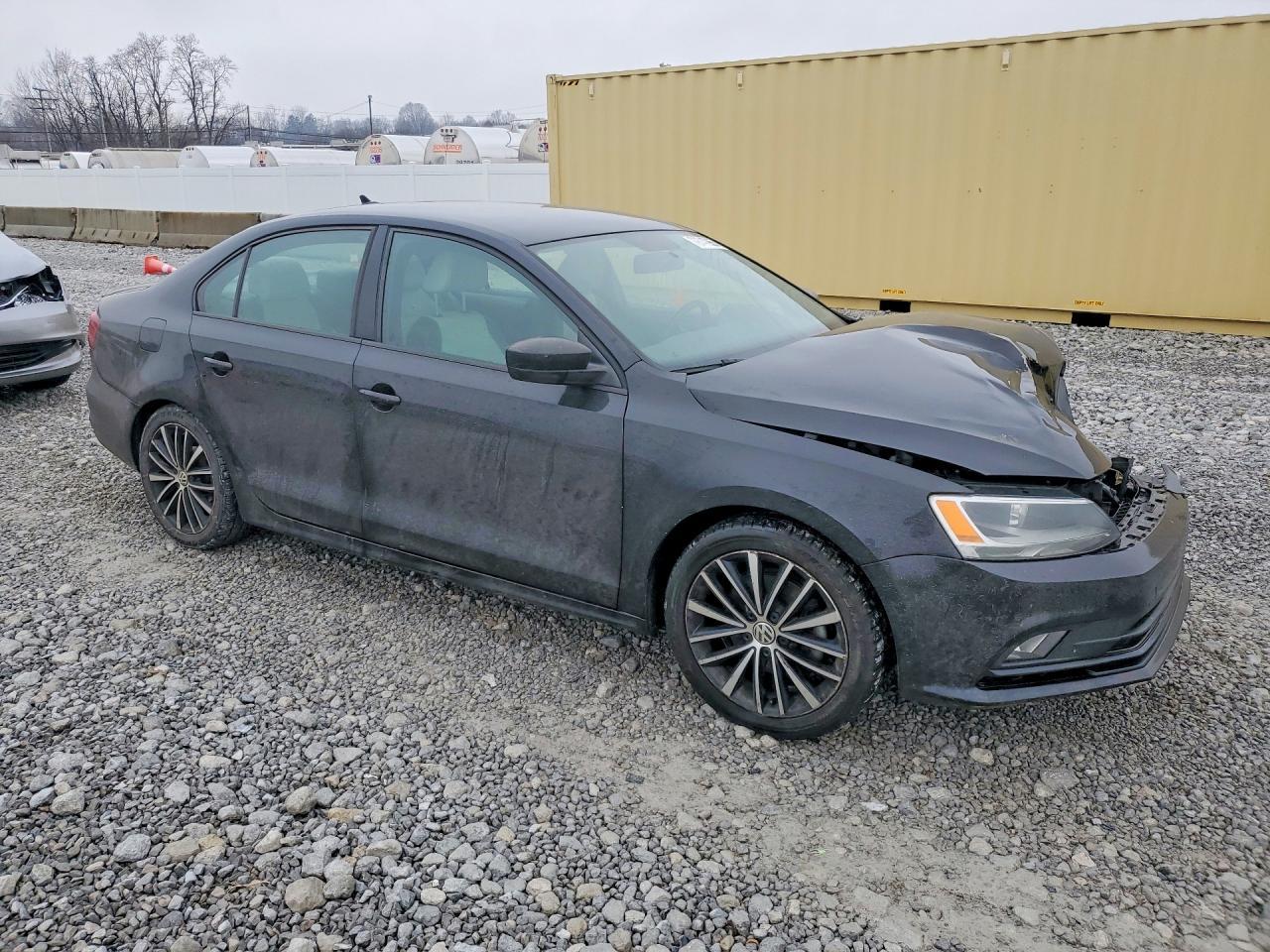 2016 VOLKSWAGEN JETTA