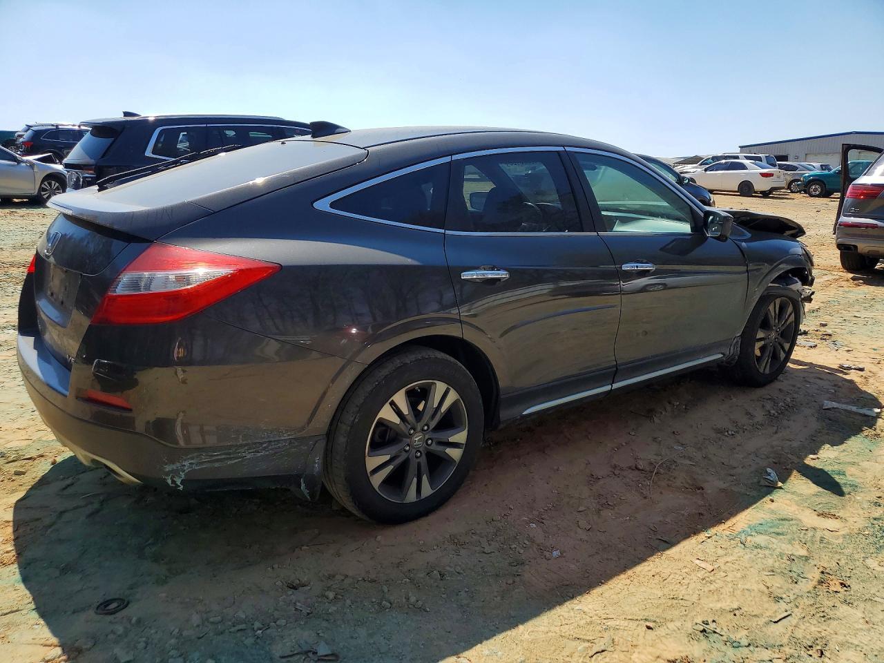 2013 HONDA Crosstour