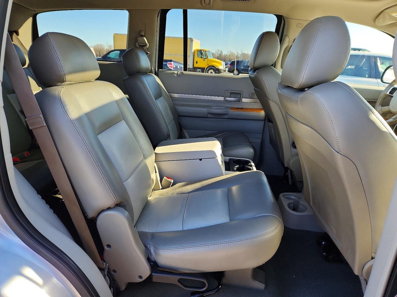 2008 CHRYSLER Aspen