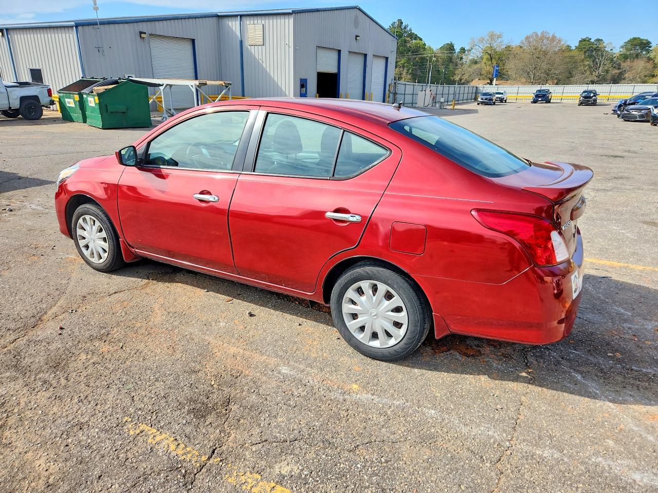 2017 NISSAN VERSA