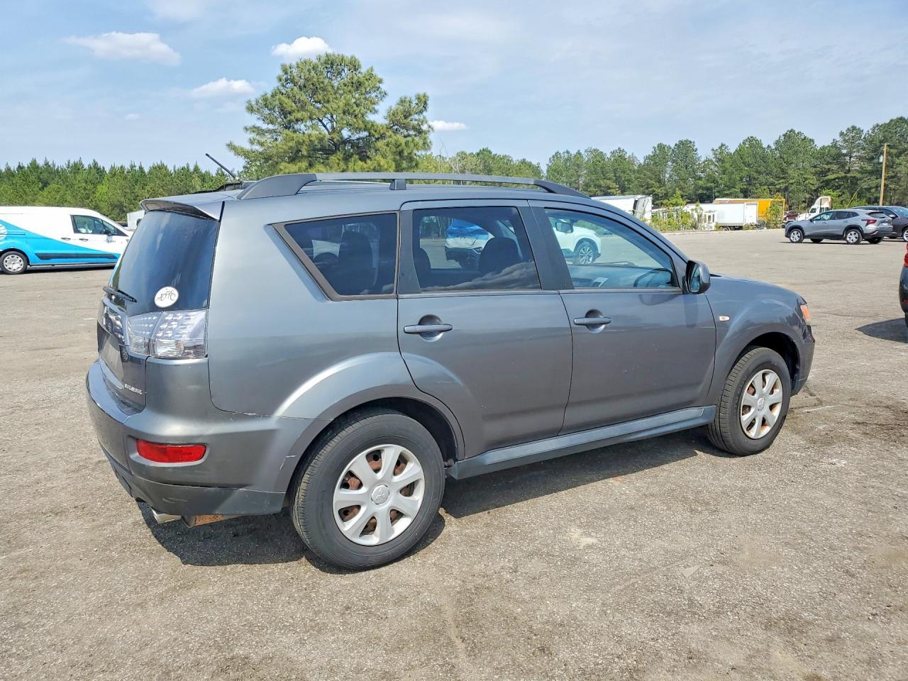 2012 MITSUBISHI outlander