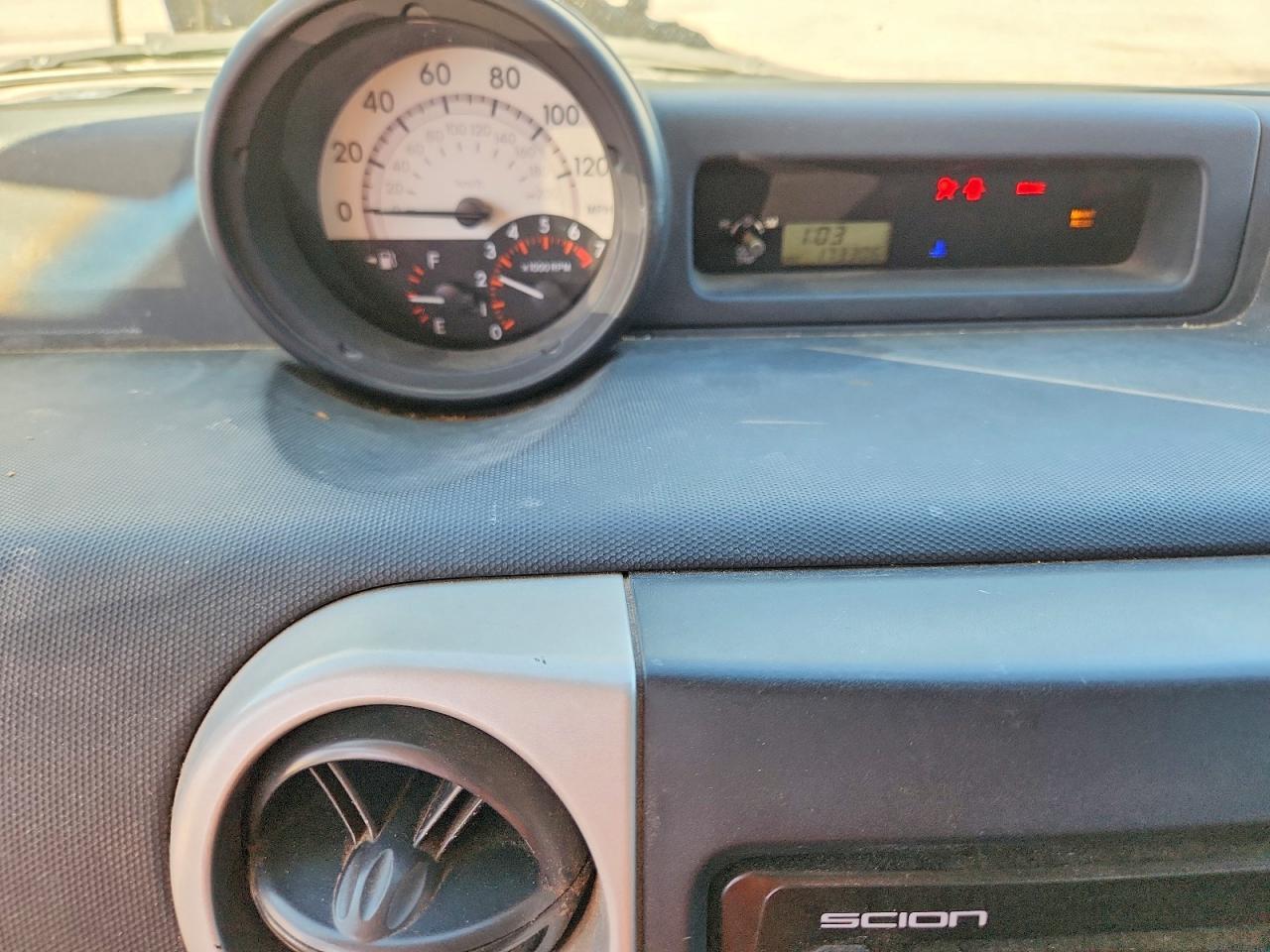 2005 SCION xB