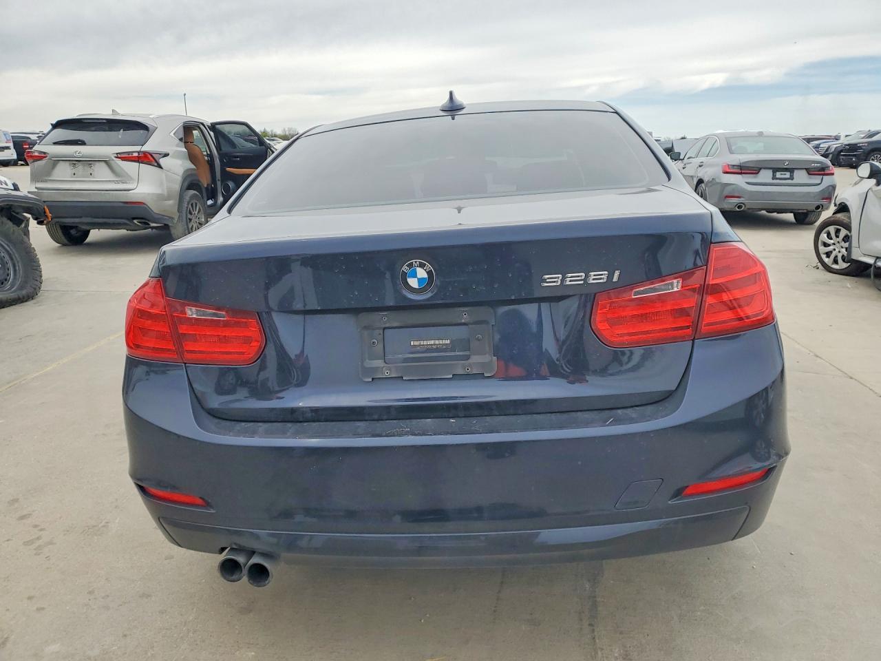 2013 BMW 3 SERIES