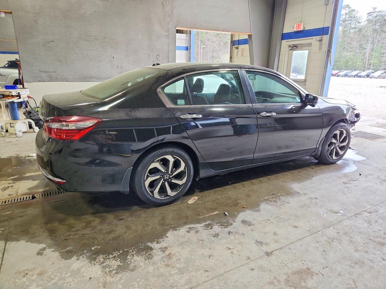 2017 HONDA ACCORD